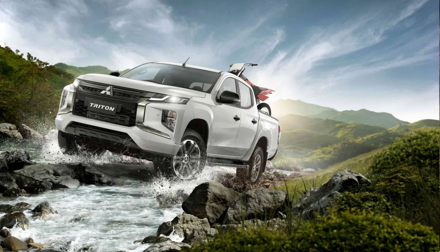Mitsubishi New Triton Jakarta Bogor Depok Tangerang Banten Bekasi Karawang Subang Bandung Mitsubishi New Triton Jakarta Bogor Depok Tangerang Banten Bekasi Karawang Subang Bandung